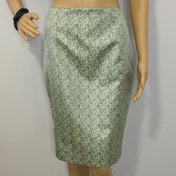 Gorgeous neon green navy gray tiny square jacquard pencil skirt with neon lining - Picture 2 of 13